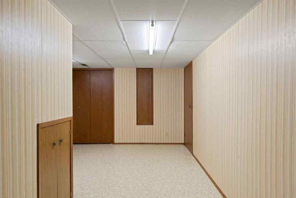 MLS® A2237641 - 519 Dalcastle Mews NW in Dalhousie Calgary, Residential