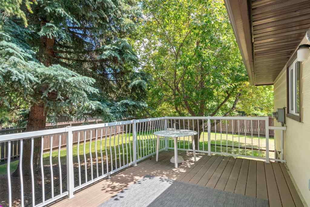 MLS® A2237641 - 519 Dalcastle Mews NW in Dalhousie Calgary, Residential