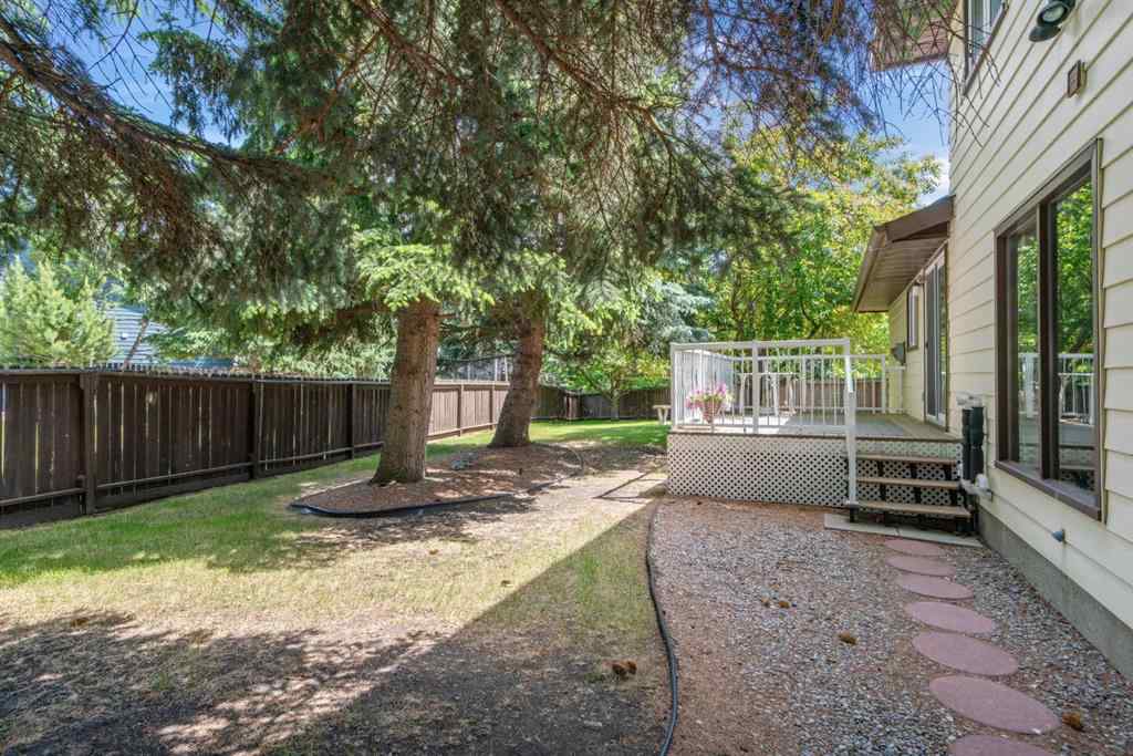 MLS® A2237641 - 519 Dalcastle Mews NW in Dalhousie Calgary, Residential