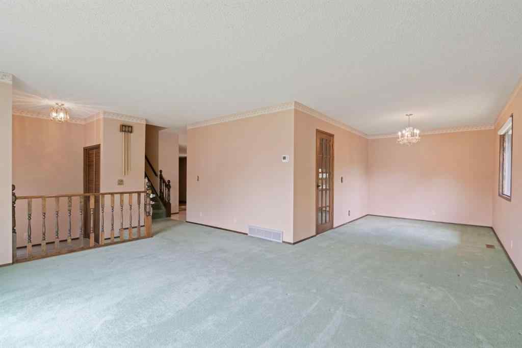 MLS® A2237641 - 519 Dalcastle Mews NW in Dalhousie Calgary, Residential
