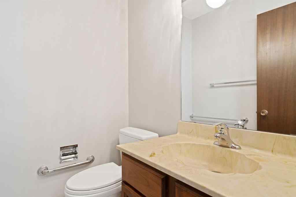 MLS® A2237641 - 519 Dalcastle Mews NW in Dalhousie Calgary, Residential