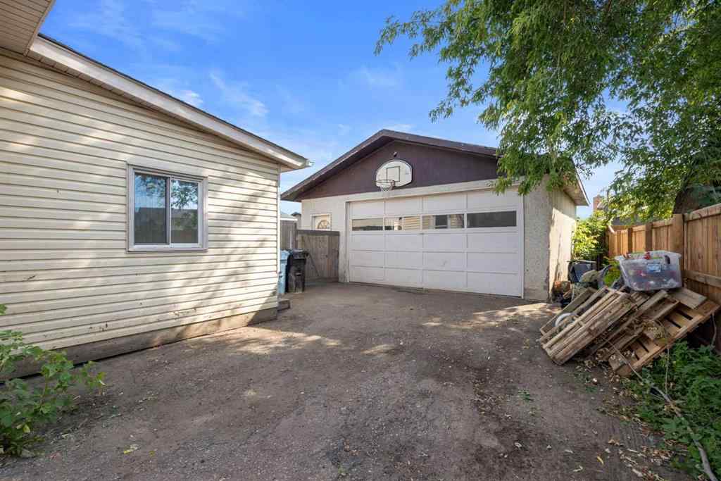 MLS® A2237651 - 105 Hill Drive  in Downtown Fort McMurray, Residential