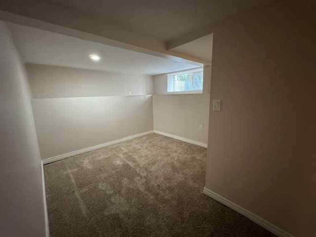 MLS® A2237655 - 134 31 Avenue NE in Tuxedo Park Calgary, Residential