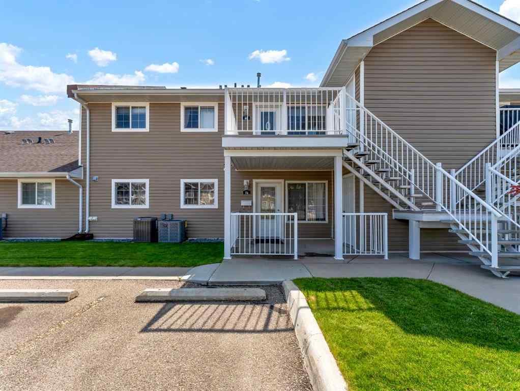 MLS® A2237665 - 78 Northlands Lane NE in Northeast Crescent Heights Medicine Hat, Residential
