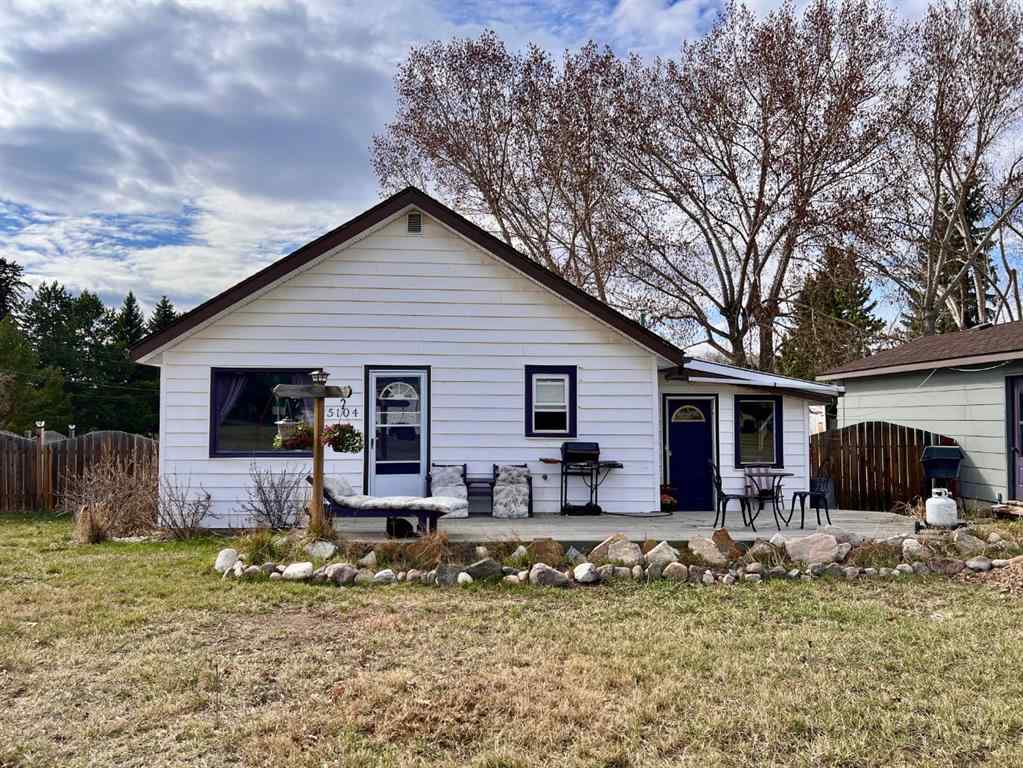 MLS® A2237688 - 5104 51 Street  in Edgerton Edgerton, Residential