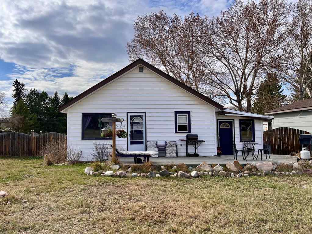 MLS® A2237688 - 5104 51 Street  in Edgerton Edgerton, Residential