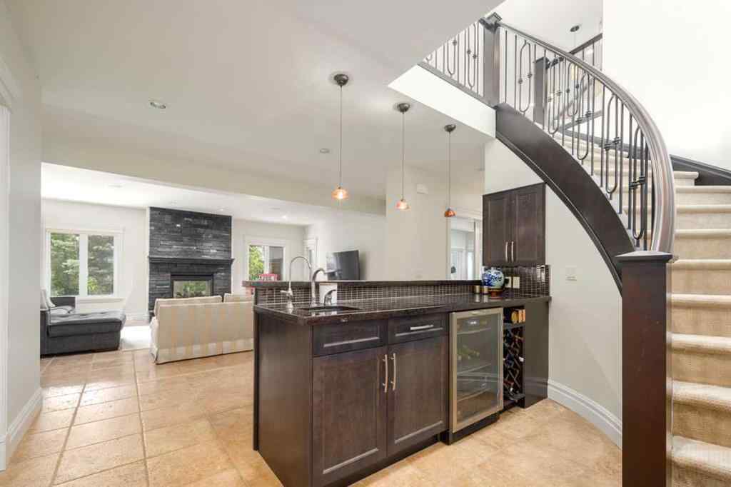 MLS® A2237695 - 2767 77 Street SW in Springbank Hill Calgary, Residential