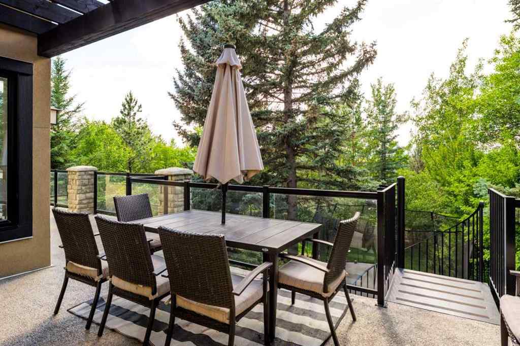 MLS® A2237695 - 2767 77 Street SW in Springbank Hill Calgary, Residential