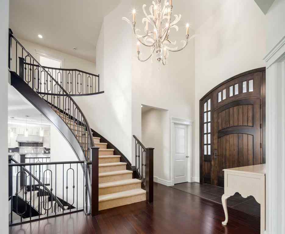 MLS® A2237695 - 2767 77 Street SW in Springbank Hill Calgary, Residential