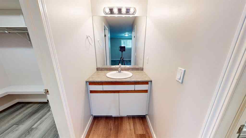 MLS® A2237697 - 241 Washington Way SE in River Flats Medicine Hat, Residential