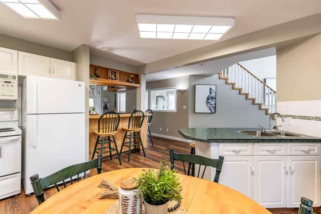 MLS® A2237699 - 306 4 Avenue  in Elkwater Rural Cypress County, Residential