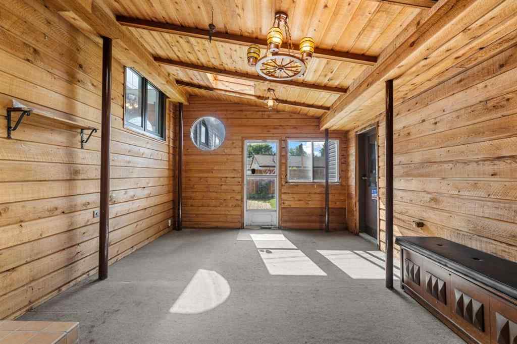 MLS® A2237733 - 127 Fawn Crescent SE in Fairview Calgary, Residential