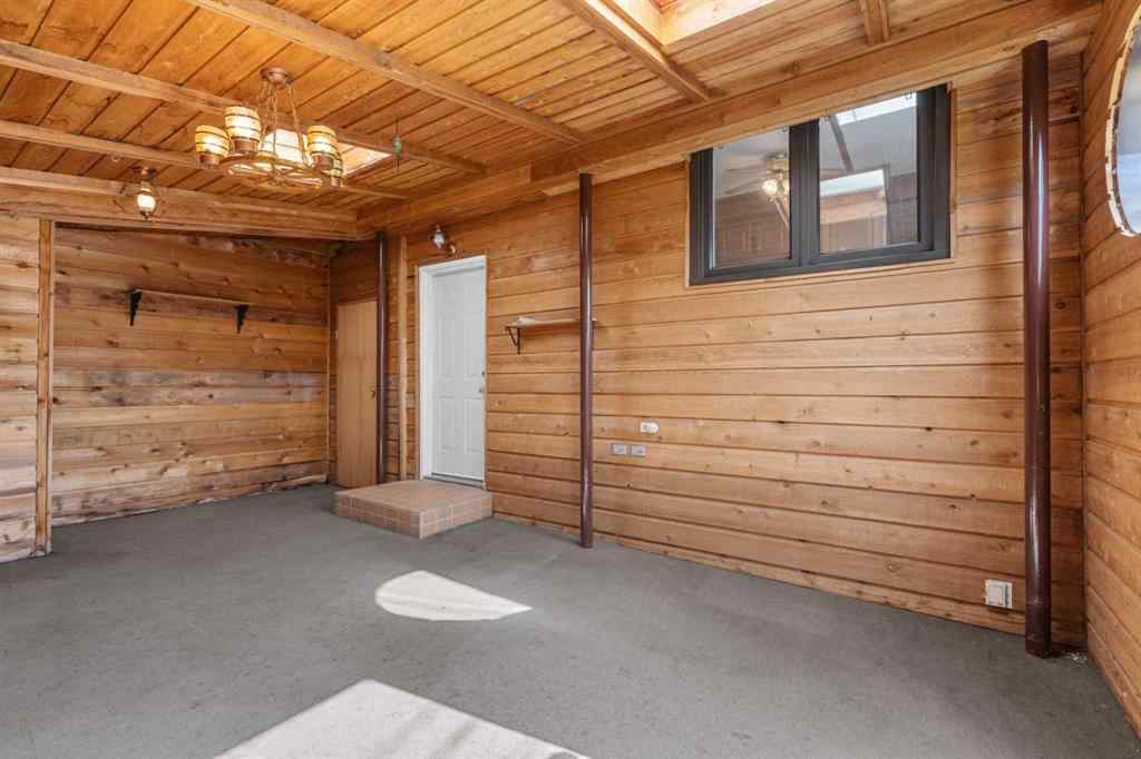 MLS® A2237733 - 127 Fawn Crescent SE in Fairview Calgary, Residential