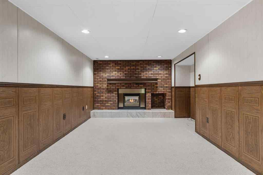 MLS® A2237733 - 127 Fawn Crescent SE in Fairview Calgary, Residential