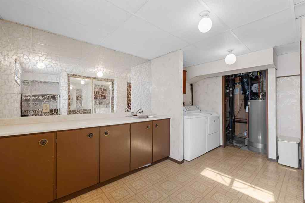 MLS® A2237733 - 127 Fawn Crescent SE in Fairview Calgary, Residential