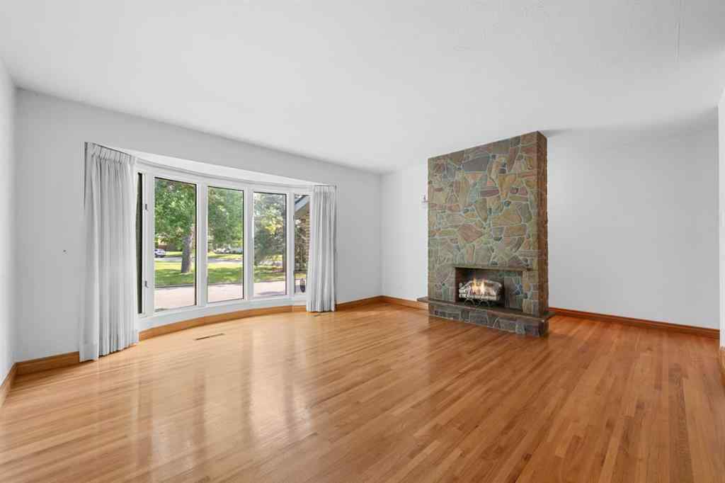 MLS® A2237733 - 127 Fawn Crescent SE in Fairview Calgary, Residential