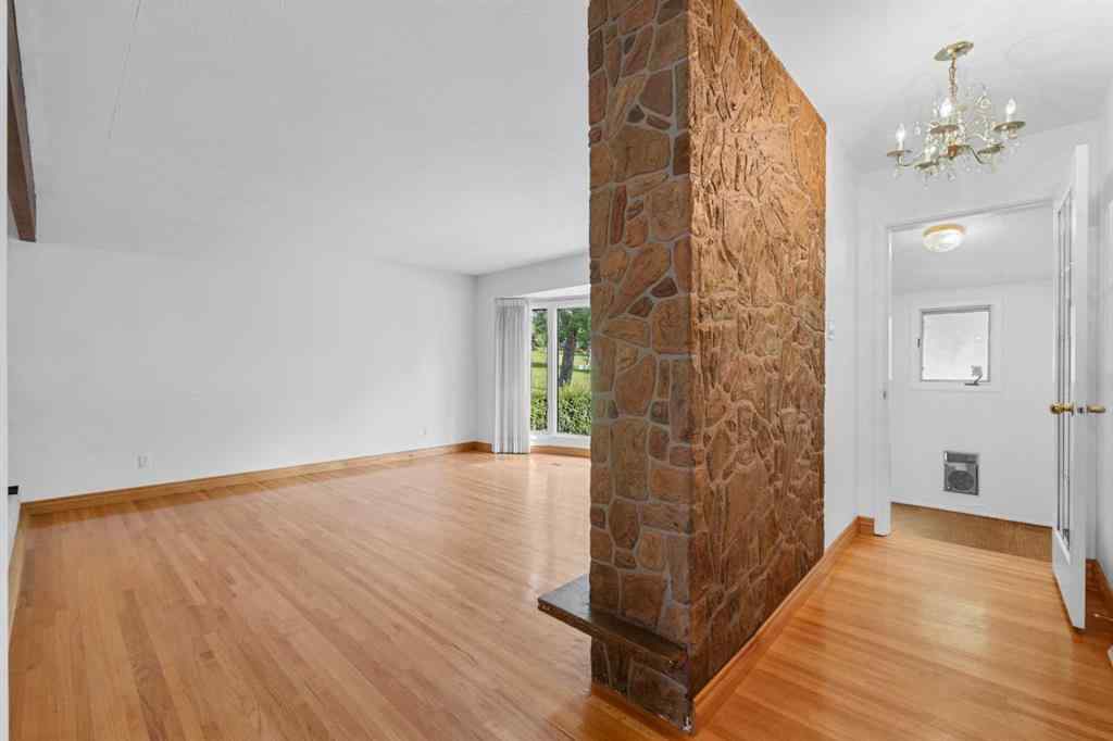 MLS® A2237733 - 127 Fawn Crescent SE in Fairview Calgary, Residential