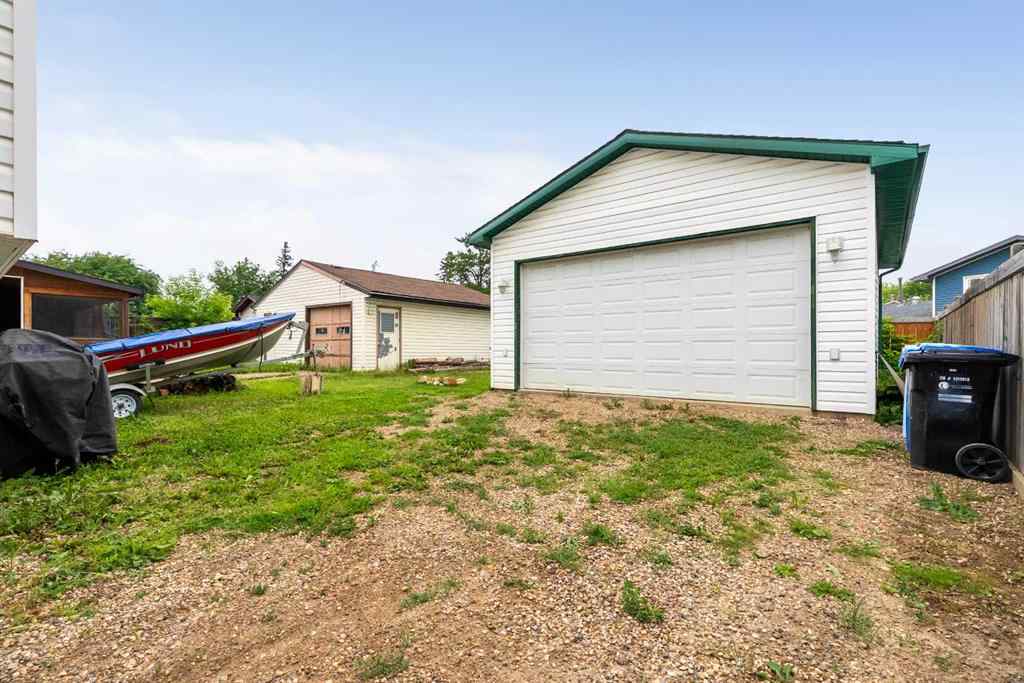 MLS® A2237736 - 152 Kennedy Crescent  in Dickinsfield Fort McMurray, Residential