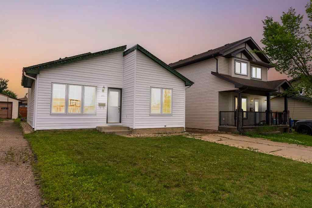 MLS® A2237736 - 152 Kennedy Crescent  in Dickinsfield Fort McMurray, Residential