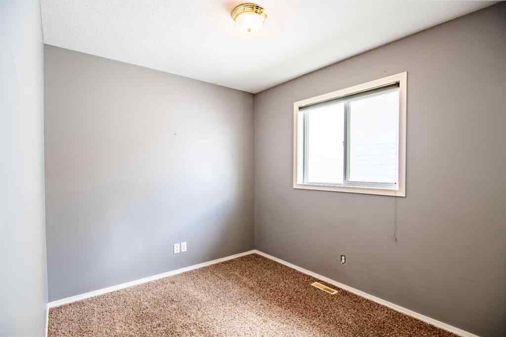 MLS® A2237752 - 21 Ralston Crescent  in Rosedale Meadows Red Deer, Residential