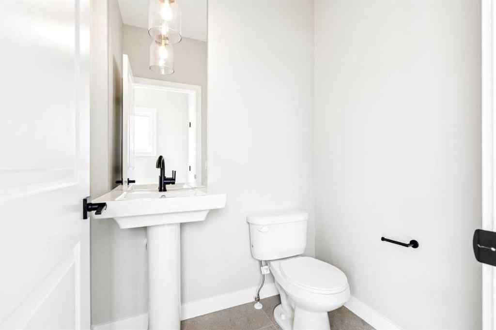 MLS® A2237753 - 53 Bluerock Hill SW in Alpine Park Calgary, Residential