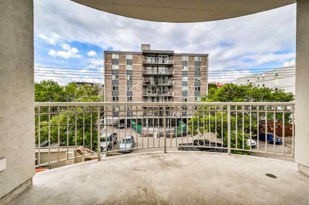MLS® A2237768 - Unit #206 1315 12 Avenue SW in Beltline Calgary, Residential