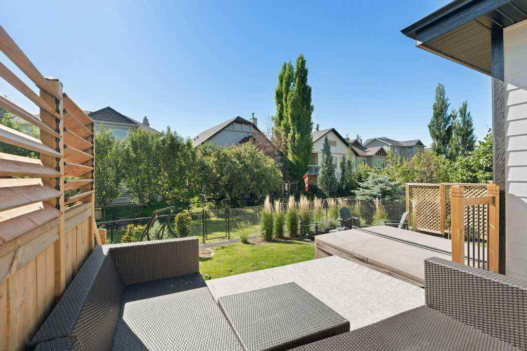 MLS® A2237770 - 424 Discovery Place SW in Discovery Ridge Calgary, Residential
