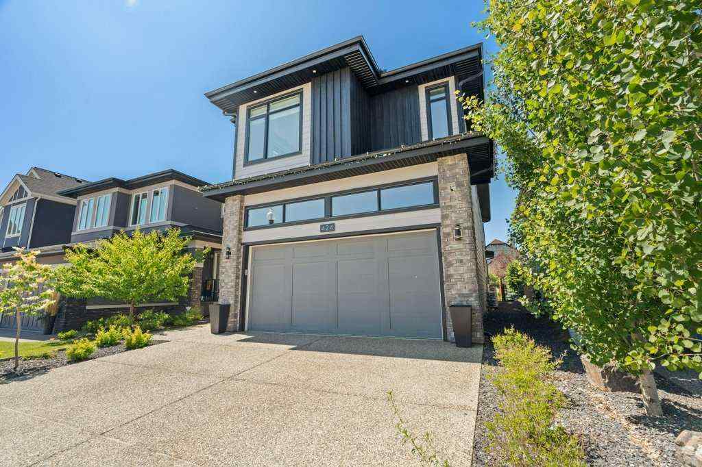 MLS® A2237770 - 424 Discovery Place SW in Discovery Ridge Calgary, Residential