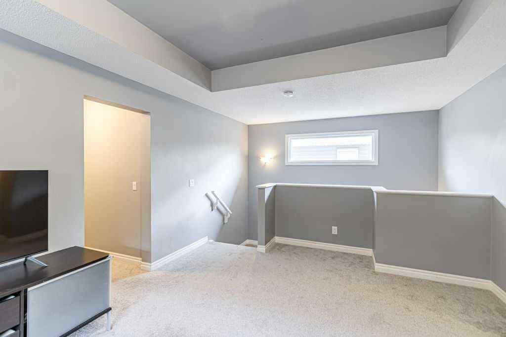 MLS® A2237777 - 402 Hillcrest Circle SW in Hillcrest Airdrie, Residential