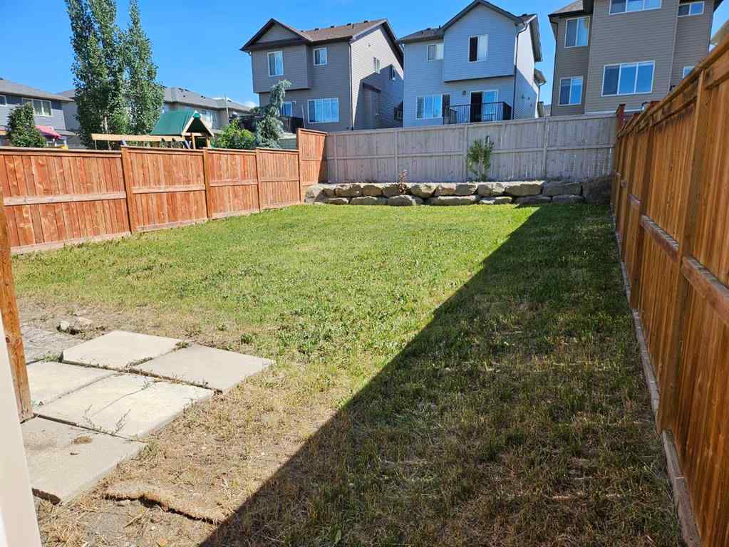 MLS® A2237777 - 402 Hillcrest Circle SW in Hillcrest Airdrie, Residential