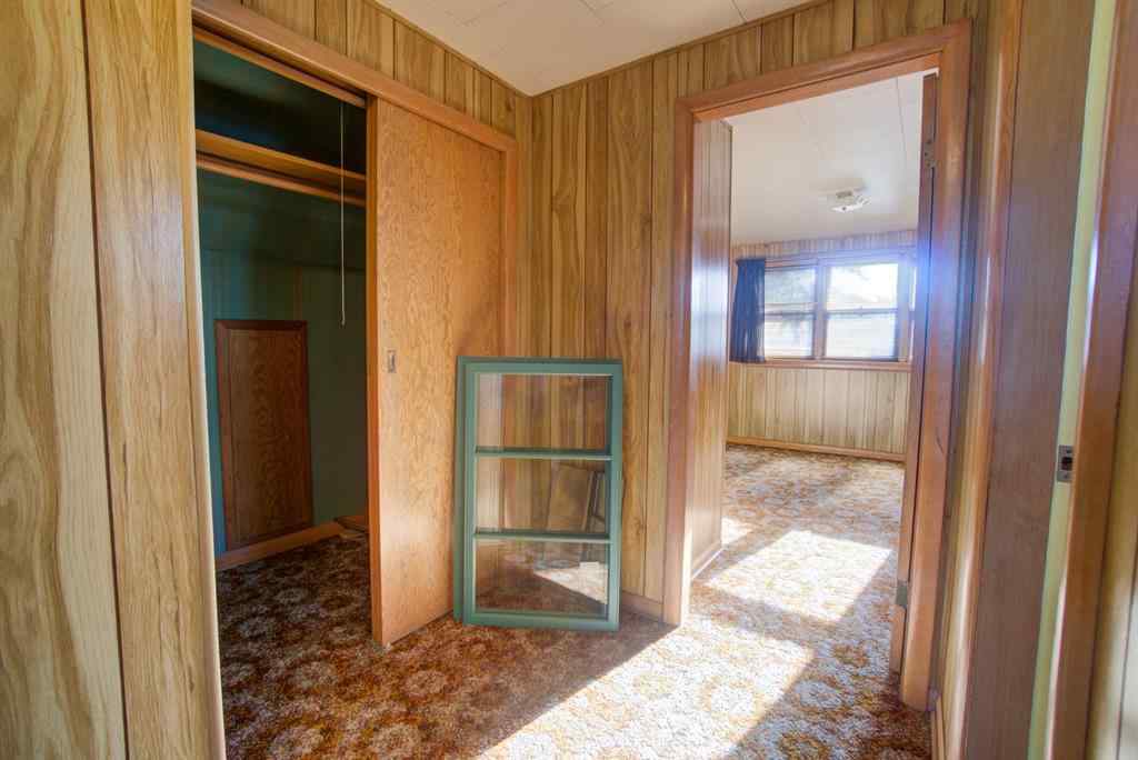 MLS® A2237785 - 237 53 Avenue E in NONE Claresholm, Residential