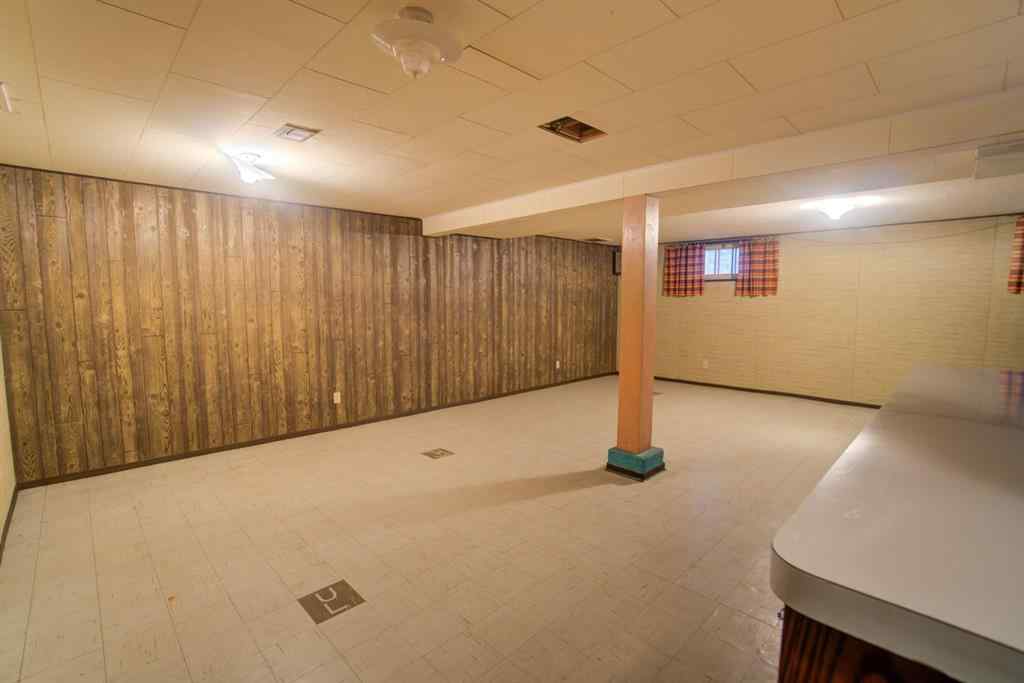MLS® A2237785 - 237 53 Avenue E in NONE Claresholm, Residential