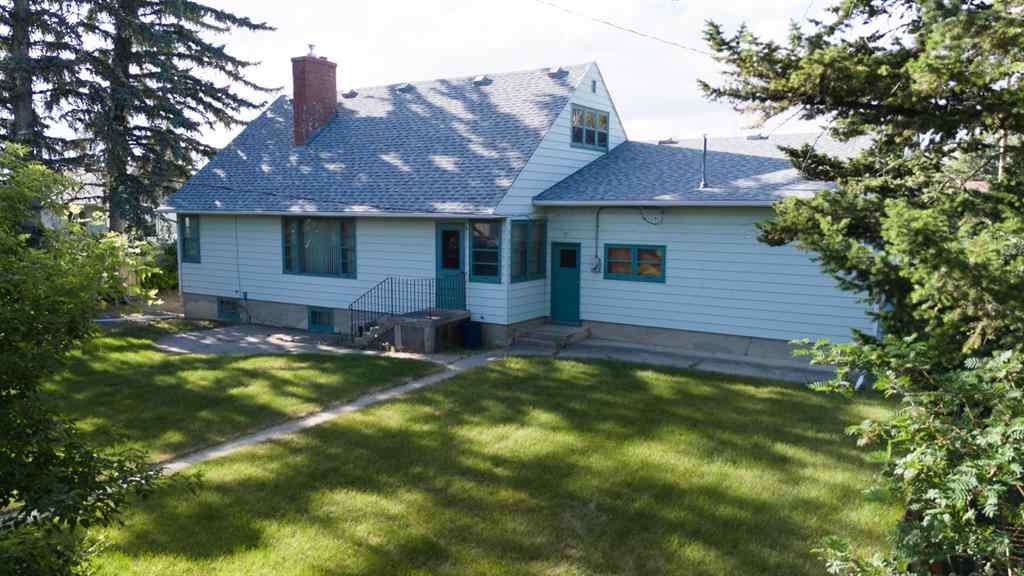 MLS® A2237785 - 237 53 Avenue E in NONE Claresholm, Residential