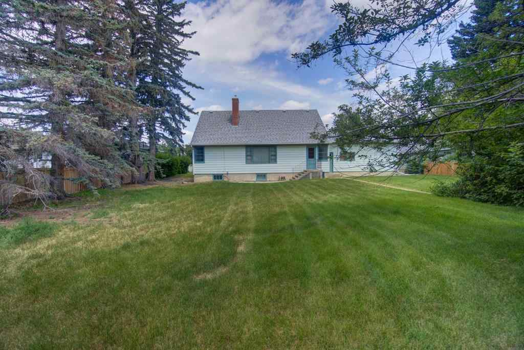 MLS® A2237785 - 237 53 Avenue E in NONE Claresholm, Residential