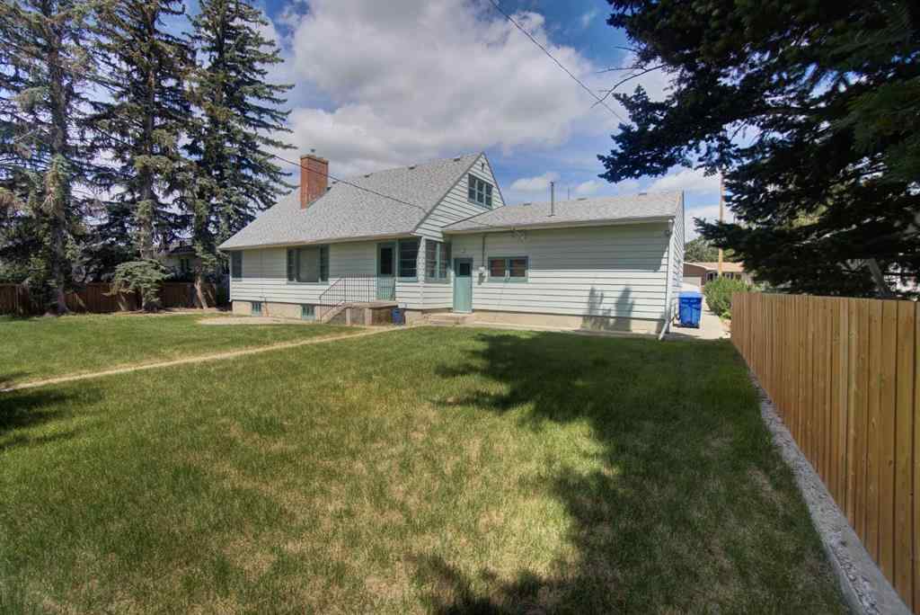 MLS® A2237785 - 237 53 Avenue E in NONE Claresholm, Residential