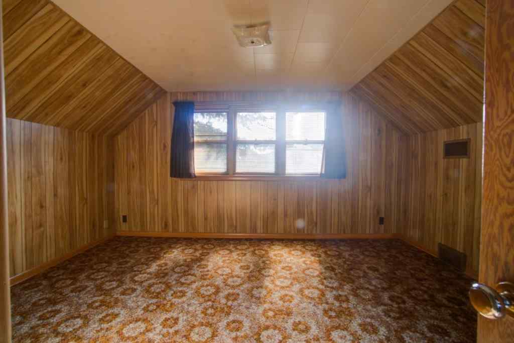 MLS® A2237785 - 237 53 Avenue E in NONE Claresholm, Residential