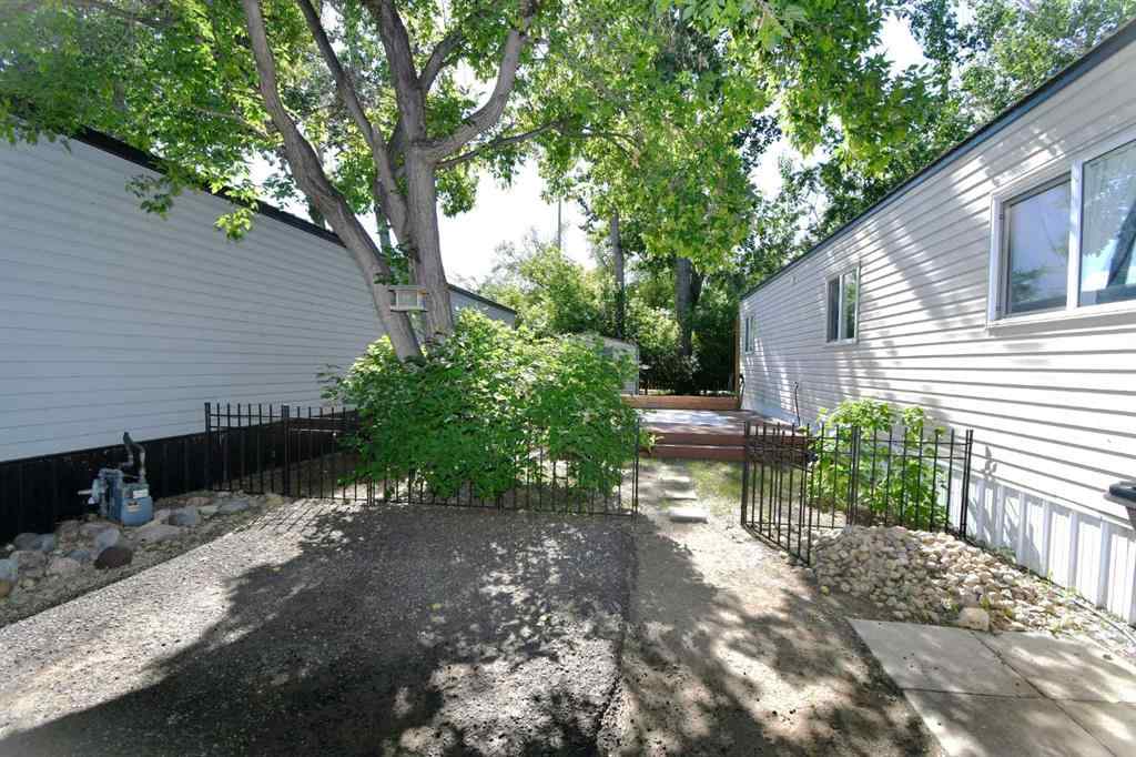 MLS® A2237788 - 16 Greenbrook Mobile Village E in Greenbrook Brooks, Mobile