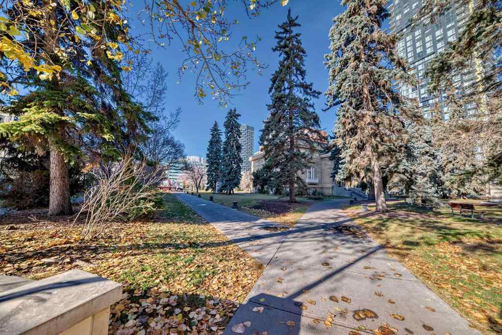 MLS® A2237801 - Unit #202 303 13 Avenue SW in Beltline Calgary, Residential