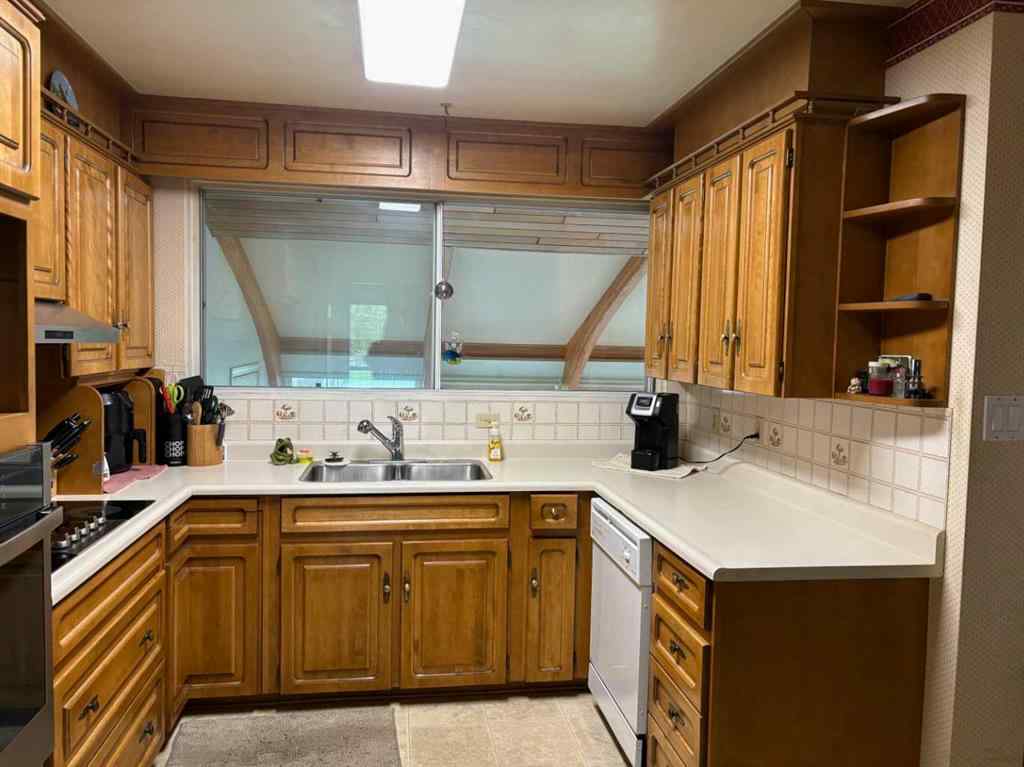 MLS® A2237826 - 4637 52 Street  in NONE Olds, Residential