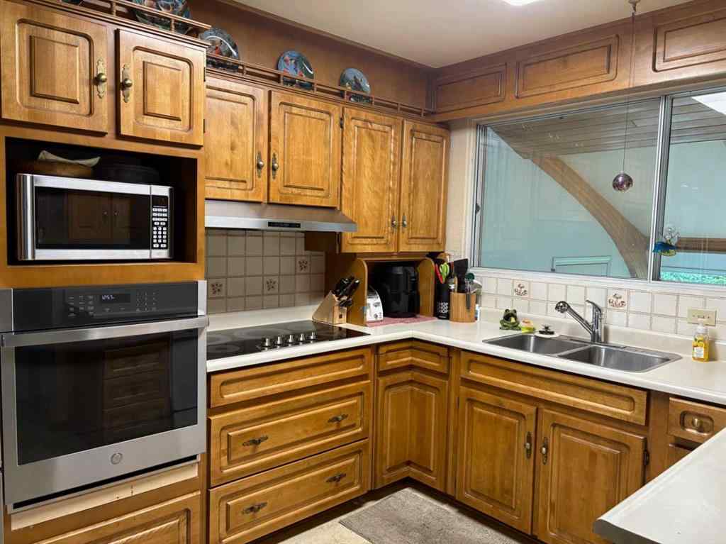 MLS® A2237826 - 4637 52 Street  in NONE Olds, Residential