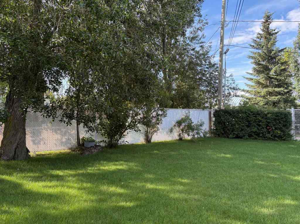 MLS® A2237826 - 4637 52 Street  in NONE Olds, Residential