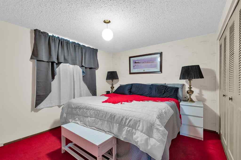 MLS® A2237863 - 7019 Hunterbow Crescent NW in Huntington Hills Calgary, Residential
