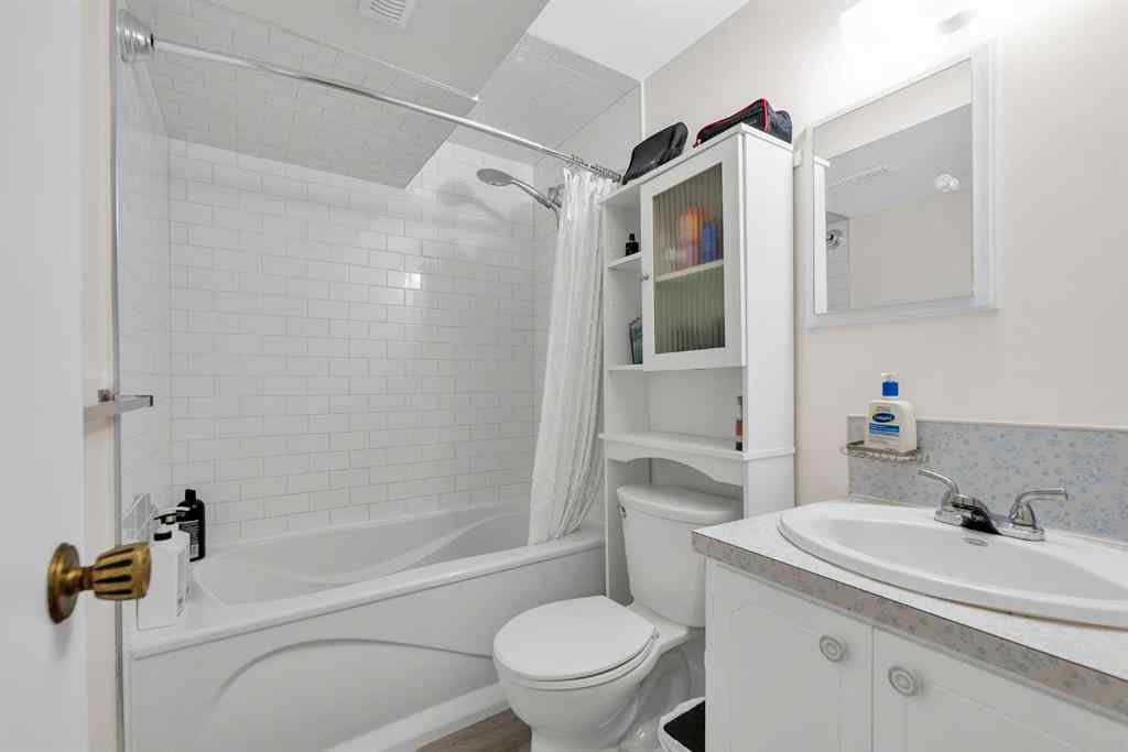 MLS® A2237863 - 7019 Hunterbow Crescent NW in Huntington Hills Calgary, Residential