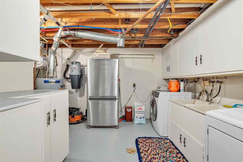 MLS® A2237863 - 7019 Hunterbow Crescent NW in Huntington Hills Calgary, Residential