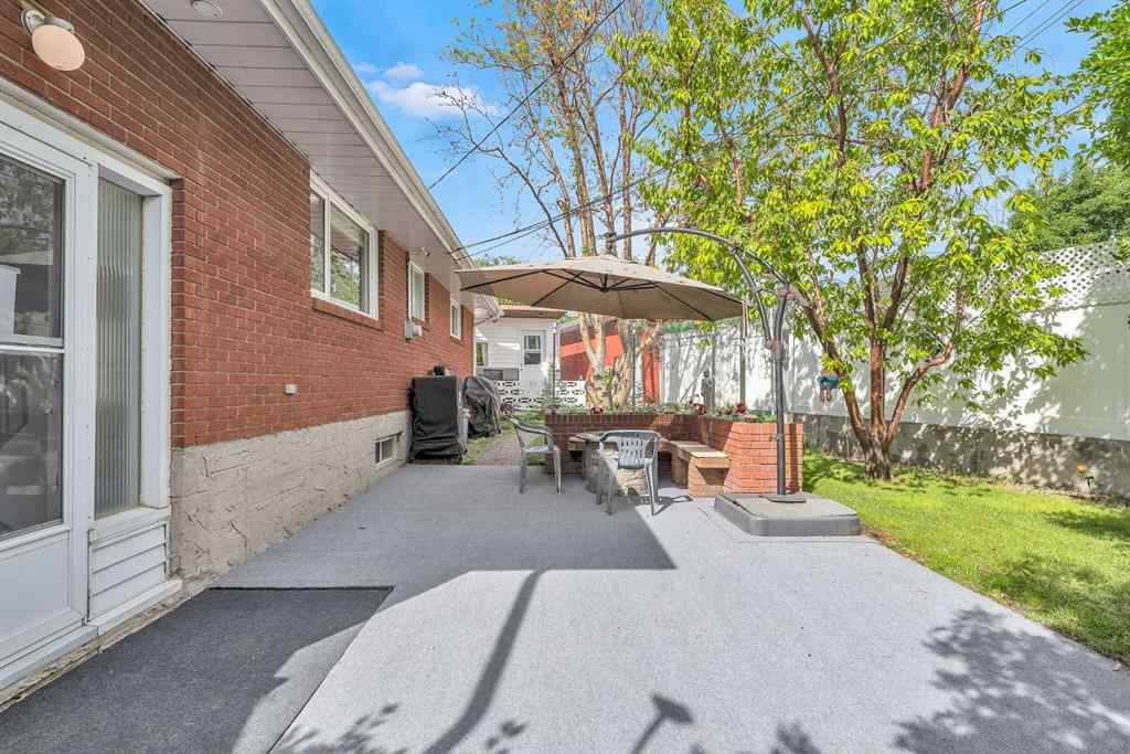 MLS® A2237863 - 7019 Hunterbow Crescent NW in Huntington Hills Calgary, Residential