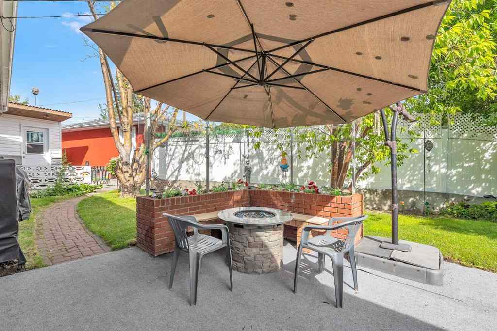 MLS® A2237863 - 7019 Hunterbow Crescent NW in Huntington Hills Calgary, Residential