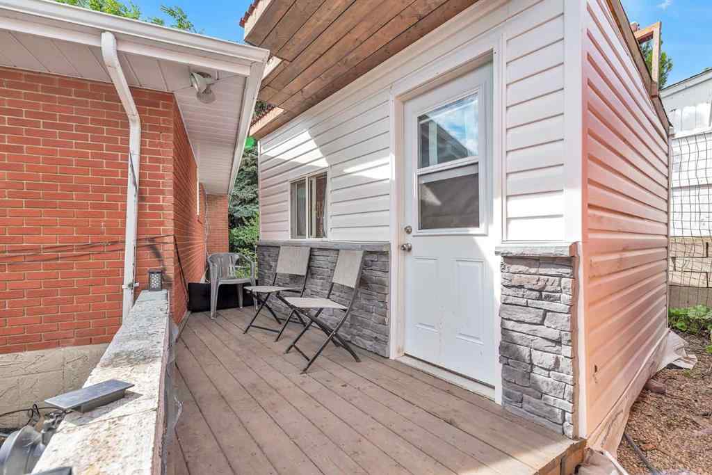 MLS® A2237863 - 7019 Hunterbow Crescent NW in Huntington Hills Calgary, Residential