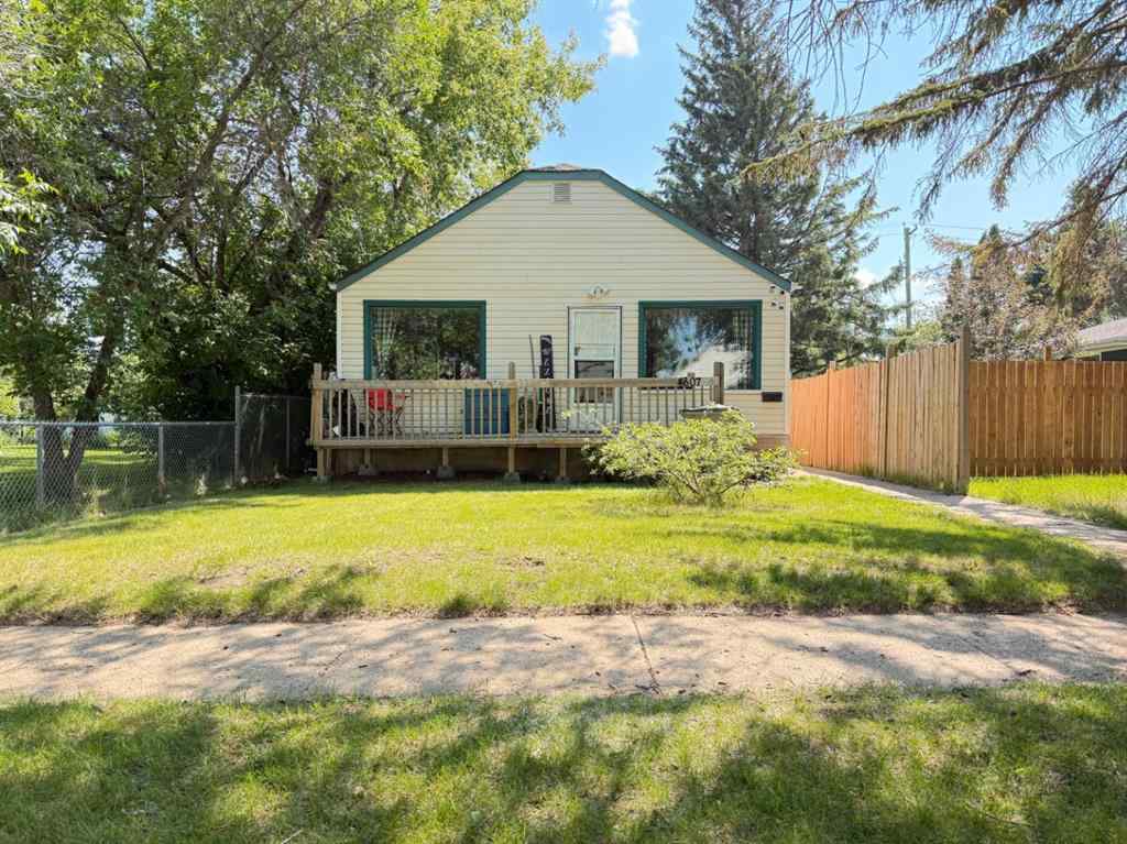 MLS® A2237865 - 4807 49 Street  in East Lloydminster Lloydminster, Residential