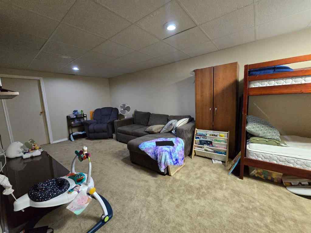 MLS® A2237884 - 4233 7 Avenue  in Edson Edson, Residential