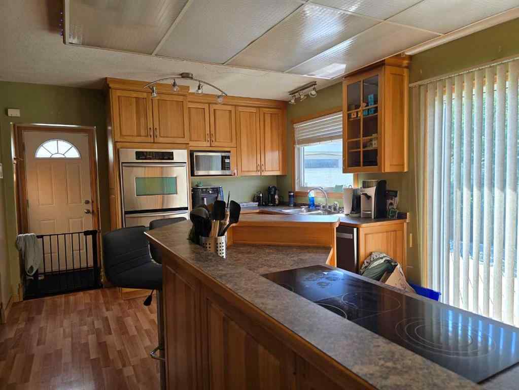 MLS® A2237884 - 4233 7 Avenue  in Edson Edson, Residential